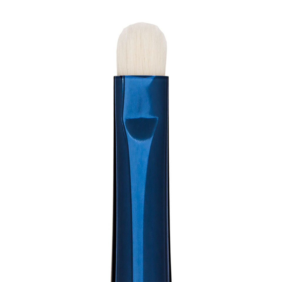 Blue master eye shadow detailer brush / detalle fino